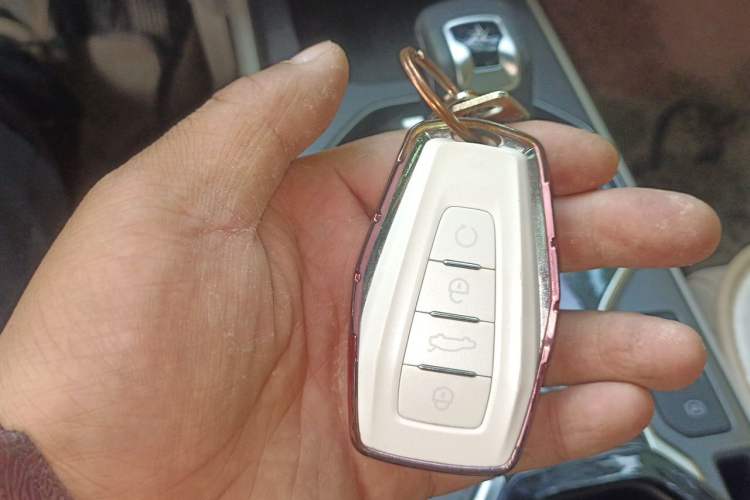 Used Geely Auto icon 2023 1.5TD Chocolate Smoothie Edition Vehicle Key