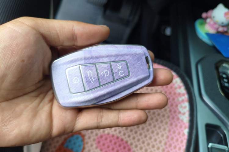 Used Geely Auto icon 2023 1.5TD Chocolate Smoothie Edition Vehicle Key