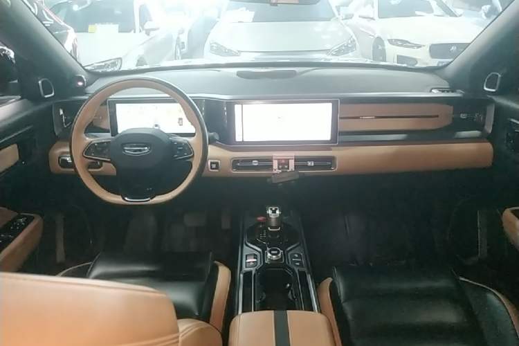 Used Geely Auto icon 2023 1.5TD Chocolate Luxe Edition Center Console