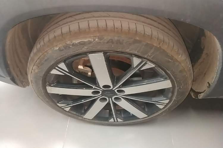 Used Geely Auto icon 2023 1.5TD Chocolate Luxe Edition Left Front Wheel Hub