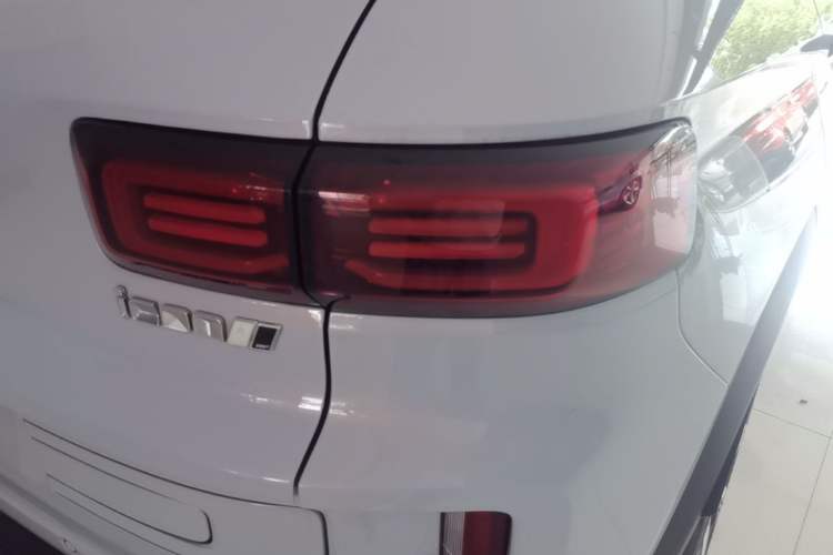 Used Geely Auto icon 2023 1.5TD Star Player Right Rear Taillight