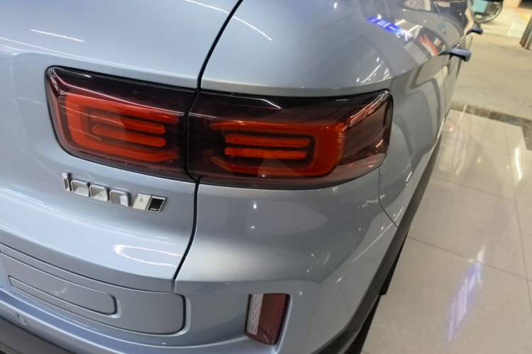 Used Geely Auto icon 2023 1.5TD Chocolate Smoothie Edition Right Rear Taillight