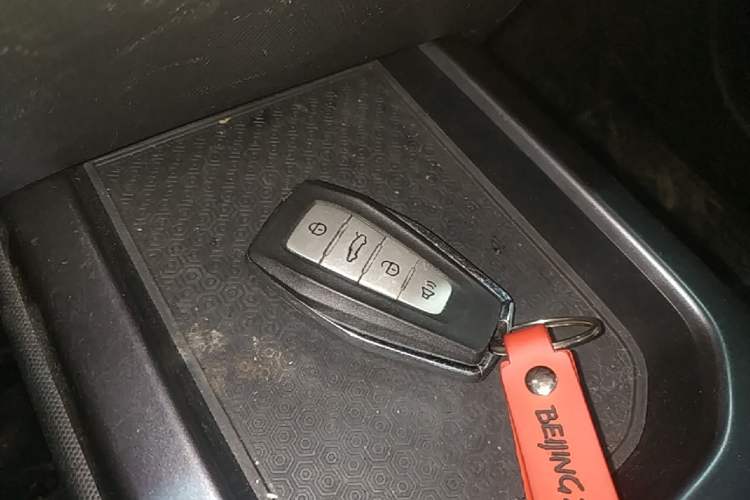 Used Geely Auto icon 2023 1.5TD Chocolate Luxe Edition Vehicle Key