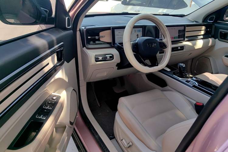 Used Geely Auto icon 2023 1.5TD Chocolate Smoothie Edition Driver Seat