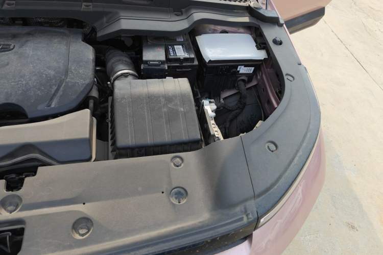 Used Geely Auto icon 2023 1.5TD Chocolate Smoothie Edition Engine Bay Left