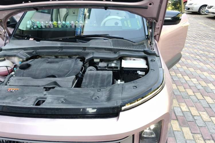 Used Geely Auto icon 2023 1.5TD Chocolate Smoothie Edition Engine Bay Left