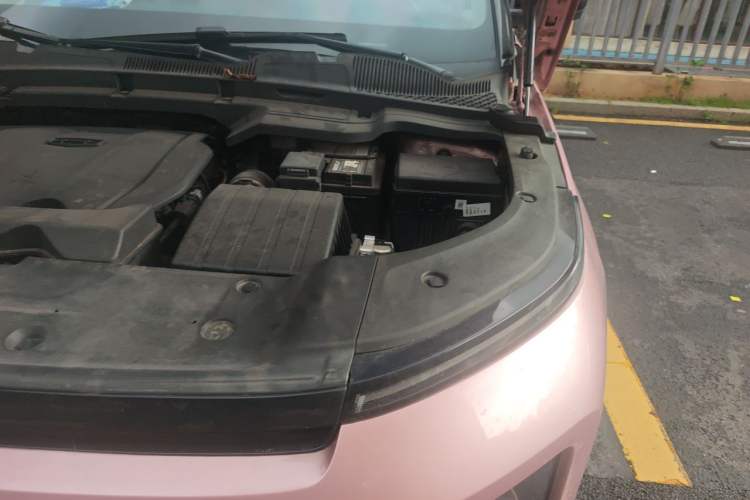 Used Geely Auto icon 2023 1.5TD Chocolate Luxe Edition Engine Bay Left