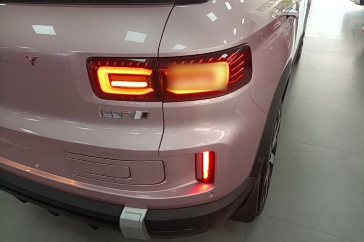 Used Geely Auto icon 2023 1.5TD Chocolate Luxe Edition Exterior 3