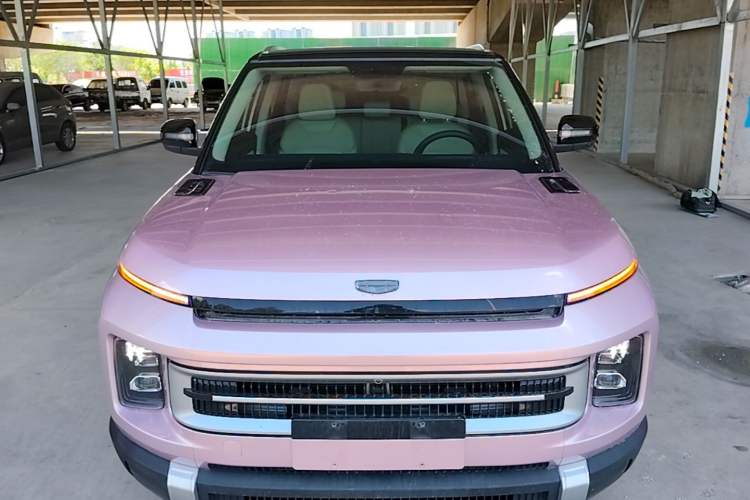 Used Geely Auto icon 2023 1.5TD Chocolate Smoothie Edition Front