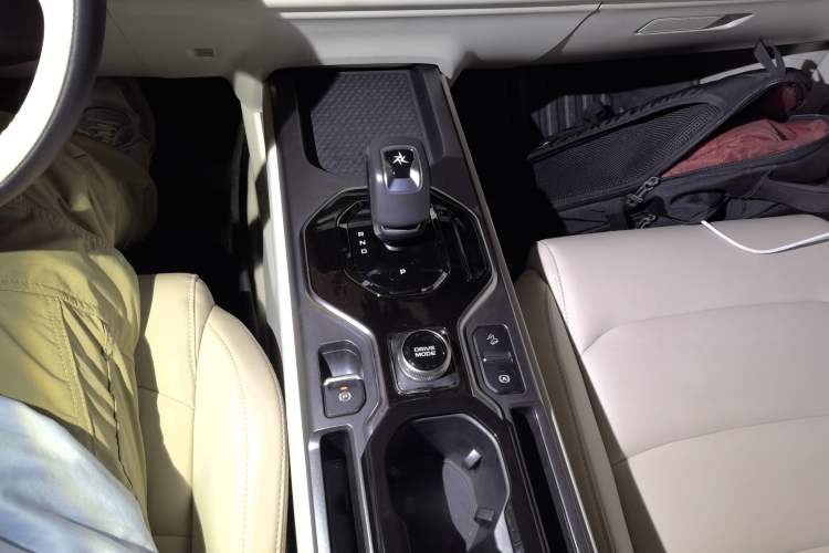 Used Geely Auto icon 2023 1.5TD Chocolate Luxe Edition Gear Lever