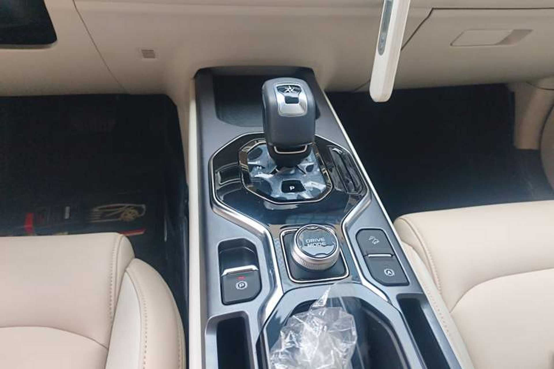 Used Geely Auto icon 2023 1.5TD Chocolate Smoothie Edition Gear Lever