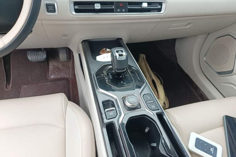 Used Geely Auto icon 2023 1.5TD Chocolate Smoothie Edition Gear Lever
