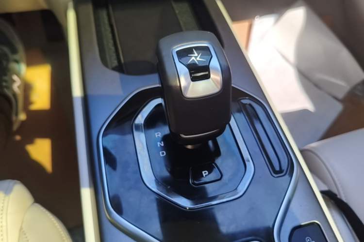 Used Geely Auto icon 2023 1.5TD Chocolate Smoothie Edition Gear Lever