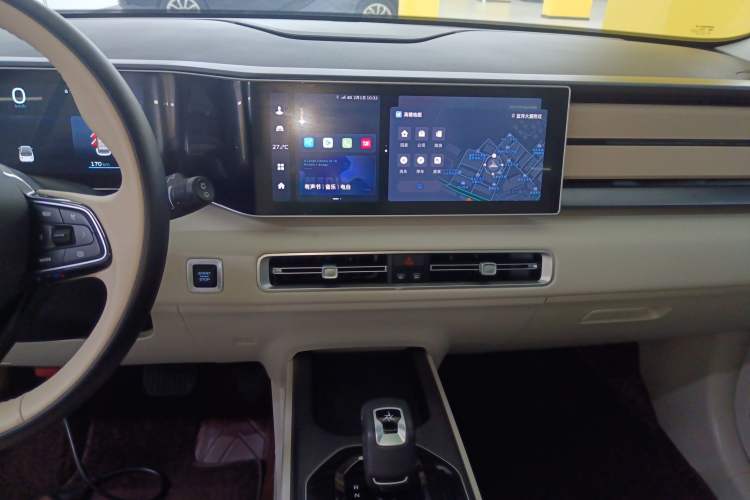 Used Geely Auto icon 2023 1.5TD Chocolate Luxe Edition Audio And AC Panel