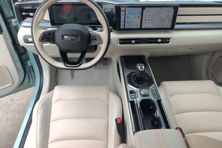 Used Geely Auto icon 2023 1.5TD Chocolate Luxe Edition Center Console