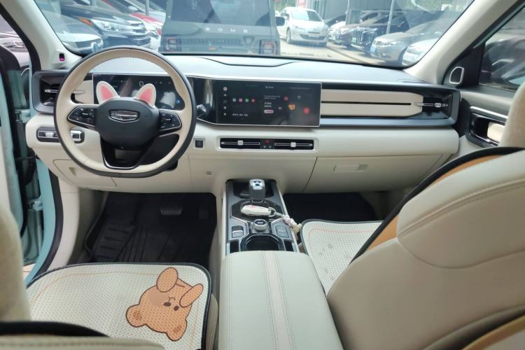Used Geely Auto icon 2023 1.5TD Chocolate Luxe Edition Center Console