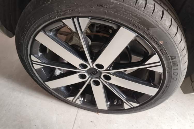 Used Geely Auto icon 2023 1.5TD Chocolate Smoothie Edition Exterior 5