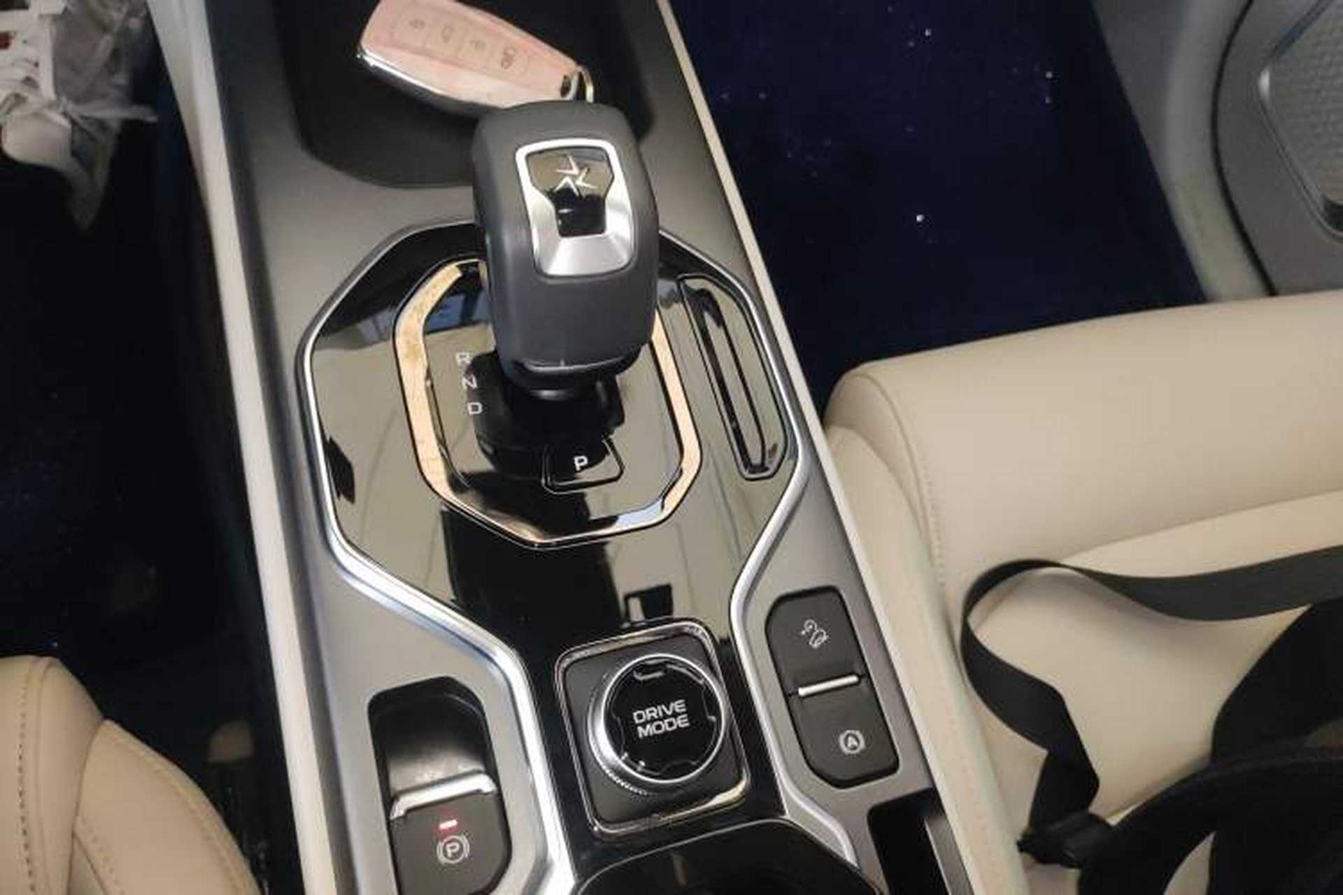 Used Geely Auto icon 2023 1.5TD Chocolate Luxe Edition Gear Lever