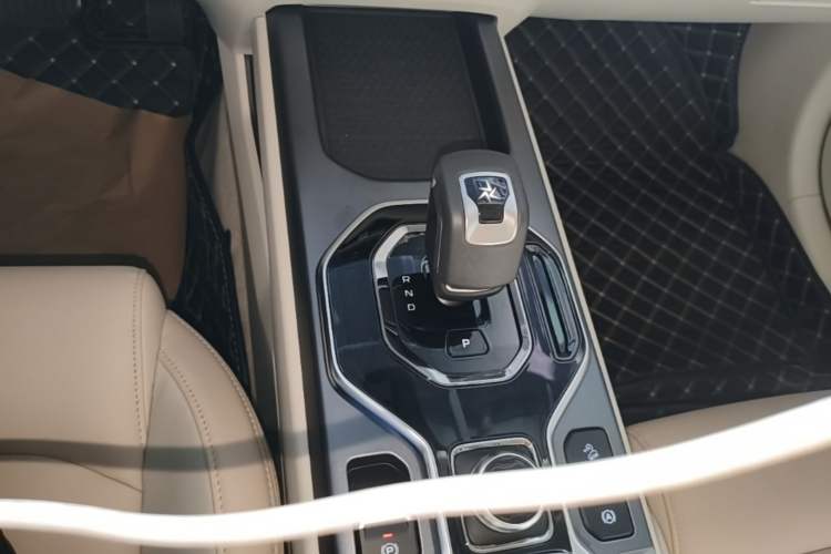 Used Geely Auto icon 2023 1.5TD Chocolate Smoothie Edition Gear Lever
