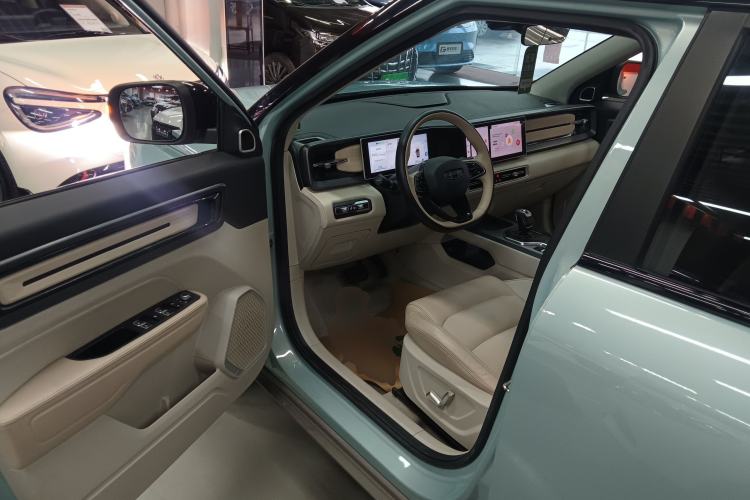 Used Geely Auto icon 2023 1.5TD Chocolate Luxe Edition Interior 3