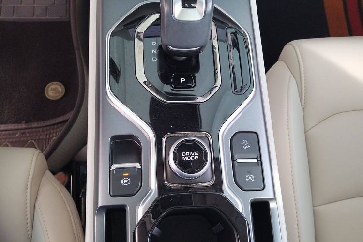 Used Geely Auto icon 2023 1.5TD Chocolate Luxe Edition Interior 4