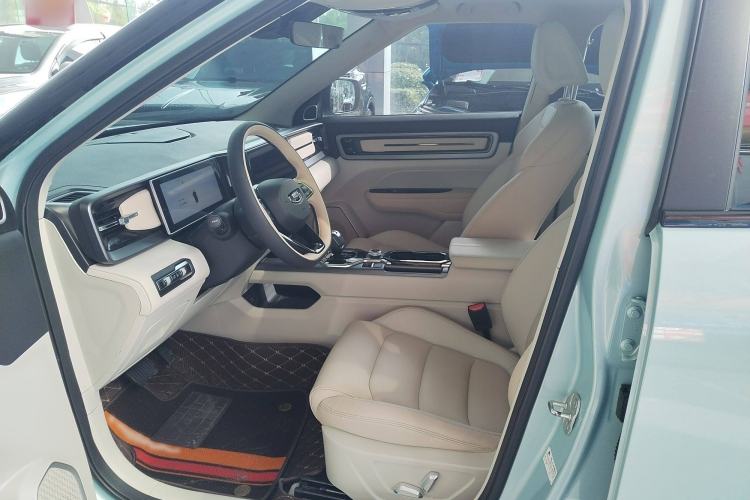 Used Geely Auto icon 2023 1.5TD Chocolate Luxe Edition Interior 5