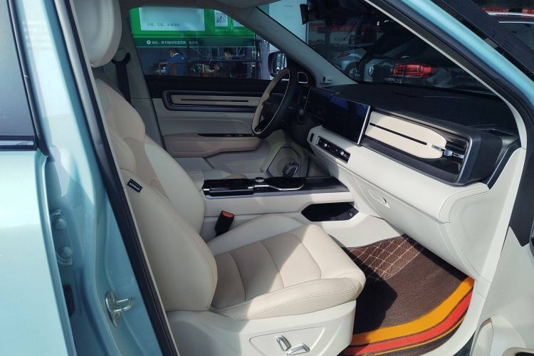 Used Geely Auto icon 2023 1.5TD Chocolate Luxe Edition Interior 9