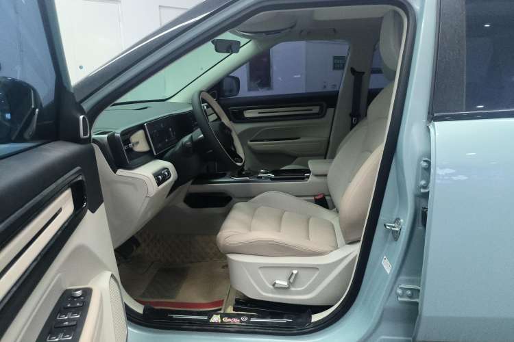 Used Geely Auto icon 2023 1.5TD Chocolate Smoothie Edition Left Front Seat