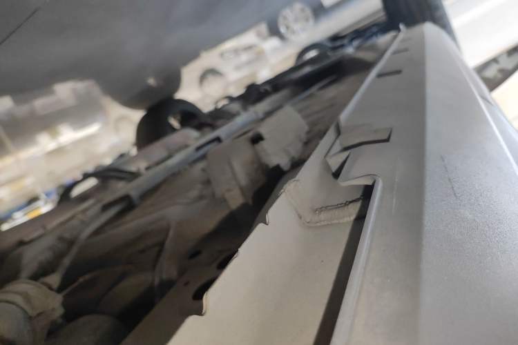 Used Geely Auto icon 2023 1.5TD Chocolate Luxe Edition Left Side Sill