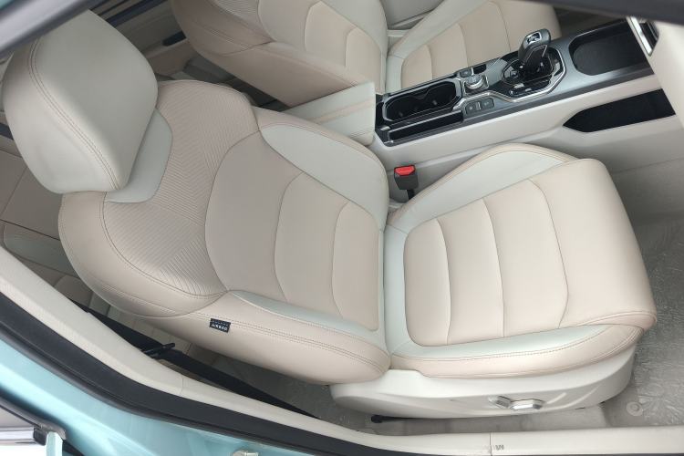 Used Geely Auto icon 2023 1.5TD Chocolate Luxe Edition Right Front Seat