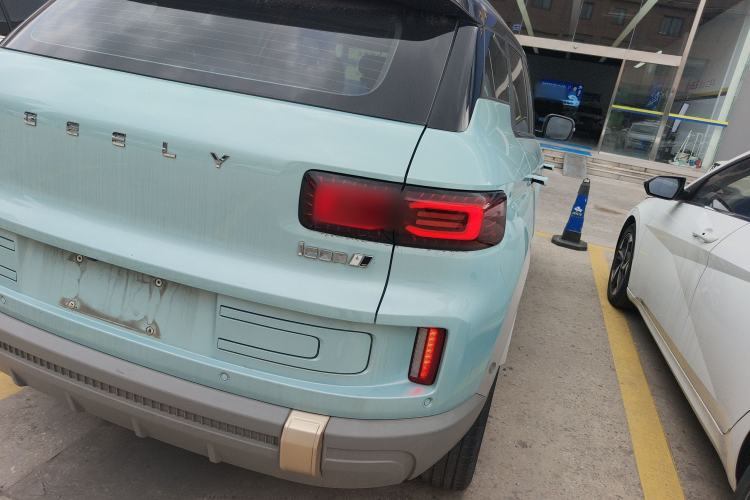 Used Geely Auto icon 2023 1.5TD Chocolate Luxe Edition Right Rear Taillight