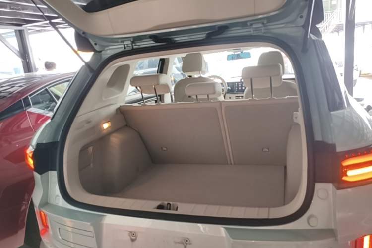 Used Geely Auto icon 2023 1.5TD Chocolate Smoothie Edition Trunk