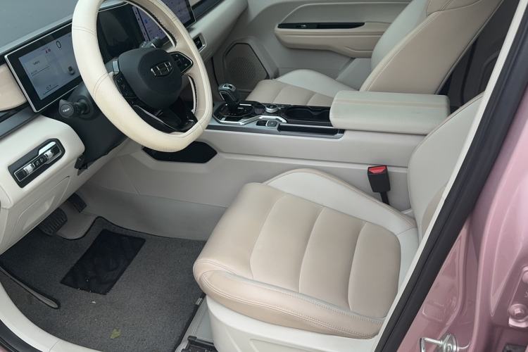 Used Geely Auto icon 2023 1.5TD Chocolate Smoothie Edition Interior 1