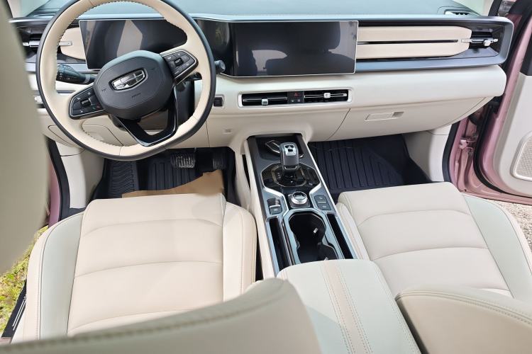 Used Geely Auto icon 2023 1.5TD Chocolate Smoothie Edition Interior 1