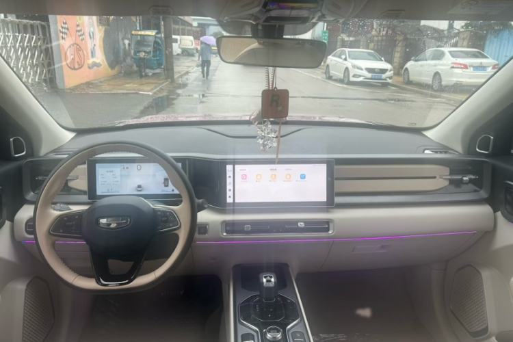 Used Geely Auto icon 2023 1.5TD Chocolate Smoothie Edition Interior 1