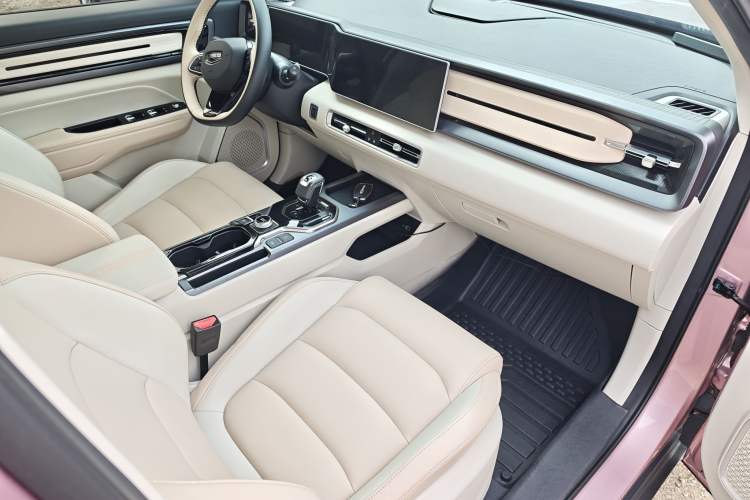 Used Geely Auto icon 2023 1.5TD Chocolate Smoothie Edition Interior 2