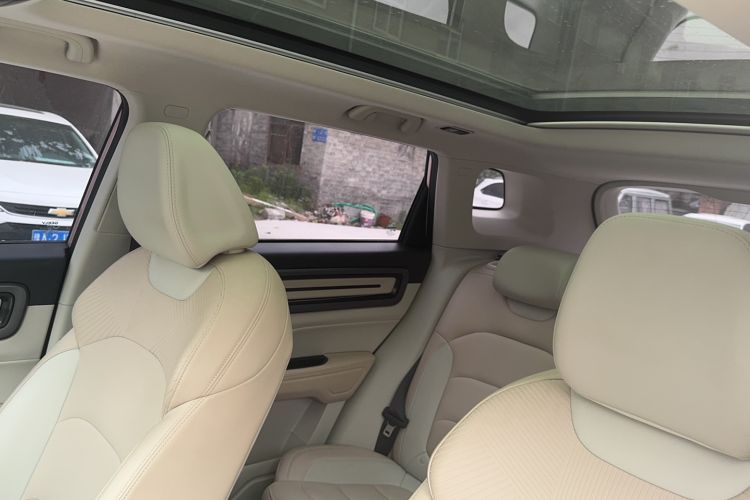 Used Geely Auto icon 2023 1.5TD Chocolate Smoothie Edition Interior 4