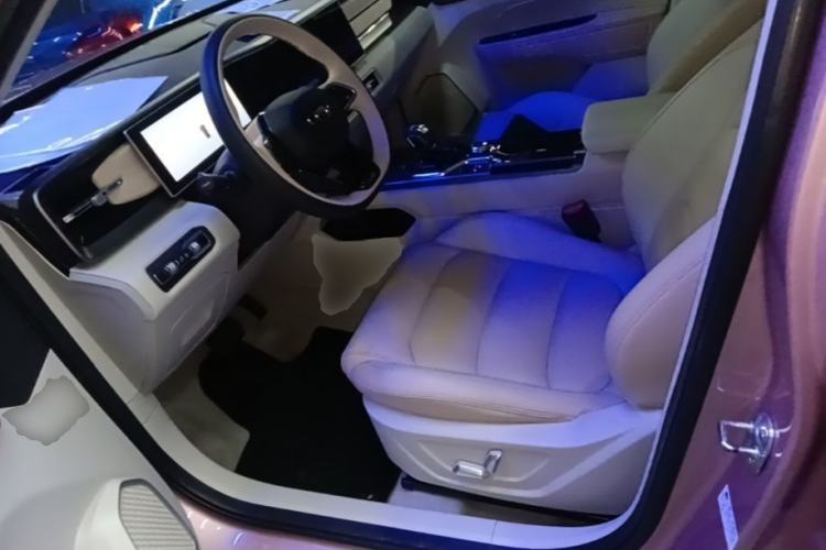 Used Geely Auto icon 2023 1.5TD Chocolate Smoothie Edition Left Front Seat