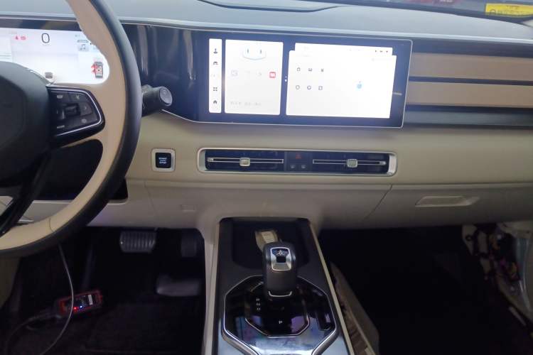 Used Geely Auto icon 2023 1.5TD Chocolate Luxe Edition Audio And AC Panel