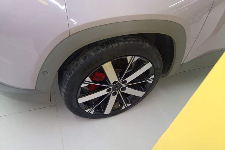 Used Geely Auto icon 2023 1.5TD Chocolate Luxe Edition Left Front Wheel Hub