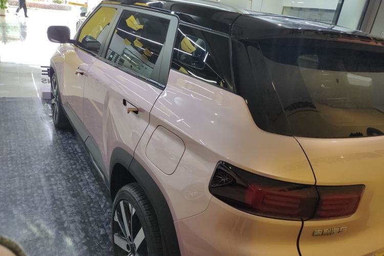 Used Geely Auto icon 2023 1.5TD Chocolate Luxe Edition Rear Left 45 Deg