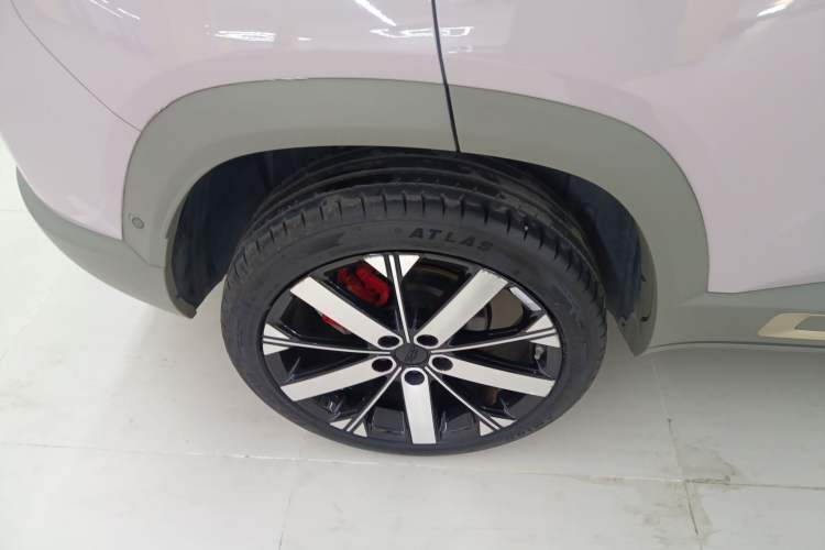 Used Geely Auto icon 2023 1.5TD Chocolate Luxe Edition Right Rear Wheel Hub