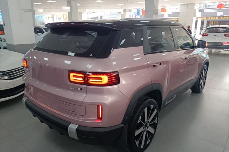 Used Geely Auto icon 2023 1.5TD Chocolate Luxe Edition Rear Right 45 Deg