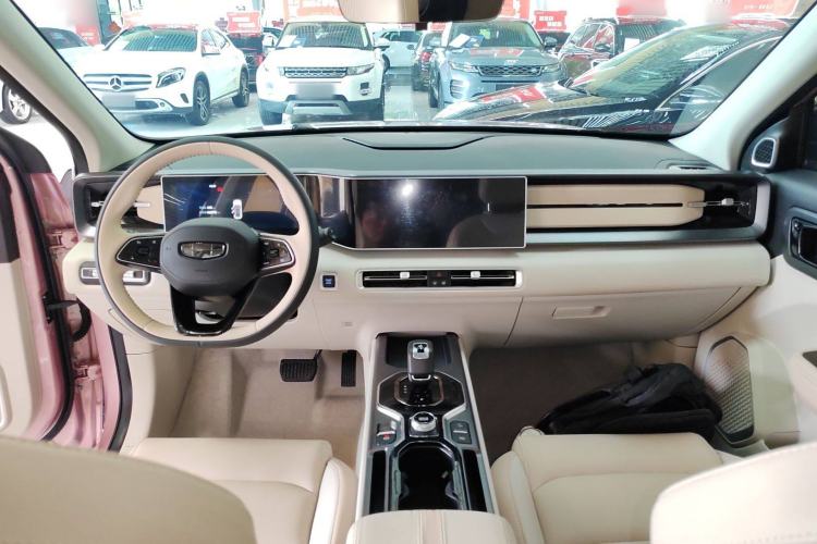 Used Geely Auto icon 2023 1.5TD Chocolate Smoothie Edition Center Console