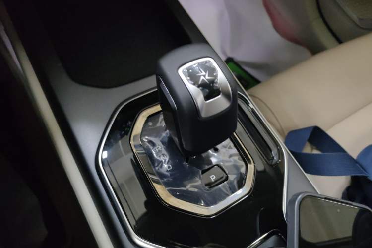 Used Geely Auto icon 2023 1.5TD Chocolate Luxe Edition Gear Lever