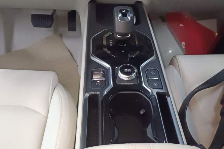 Used Geely Auto icon 2023 1.5TD Chocolate Luxe Edition Gear Lever