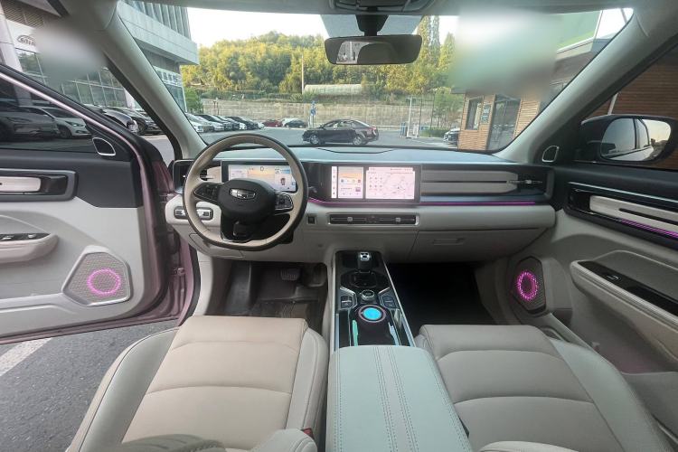 Used Geely Auto icon 2023 1.5TD Chocolate Smoothie Edition Interior 2