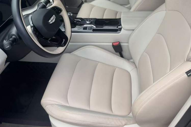 Used Geely Auto icon 2023 1.5TD Chocolate Luxe Edition Interior 2