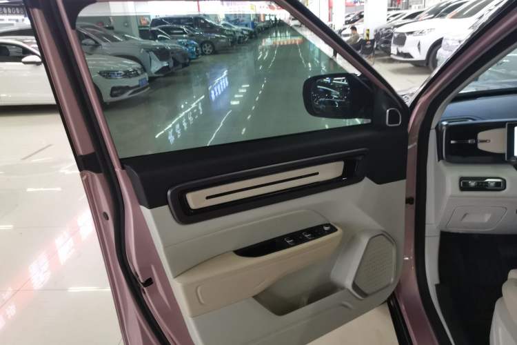 Used Geely Auto icon 2023 1.5TD Chocolate Smoothie Edition Left Front Door Interior