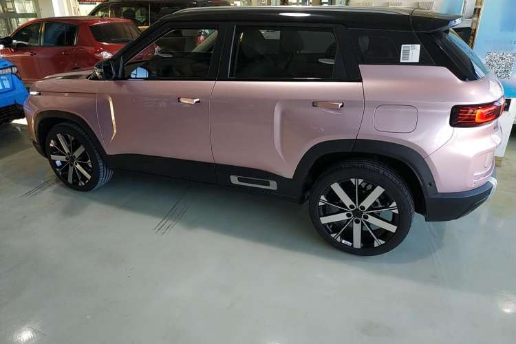 Used Geely Auto icon 2023 1.5TD Chocolate Luxe Edition Left Side